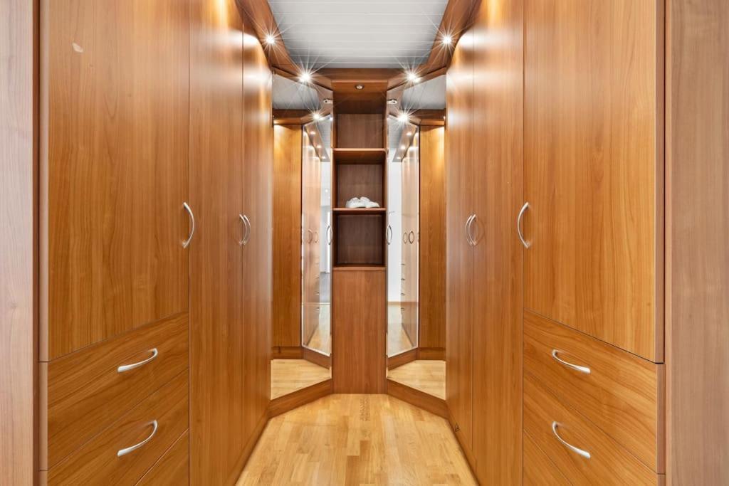 Penthouse Leilighet 200 Kvm Vakker Sjoutsikt. Apartment เบอร์เกน ภายนอก รูปภาพ